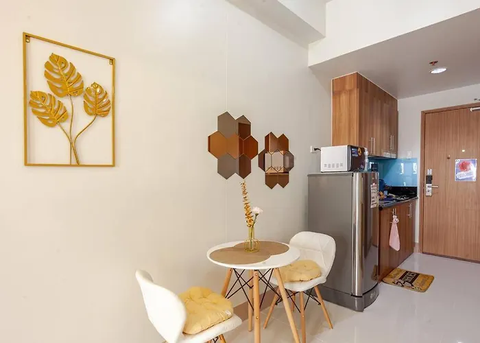 Apartment Staycation At Shore By Layandy