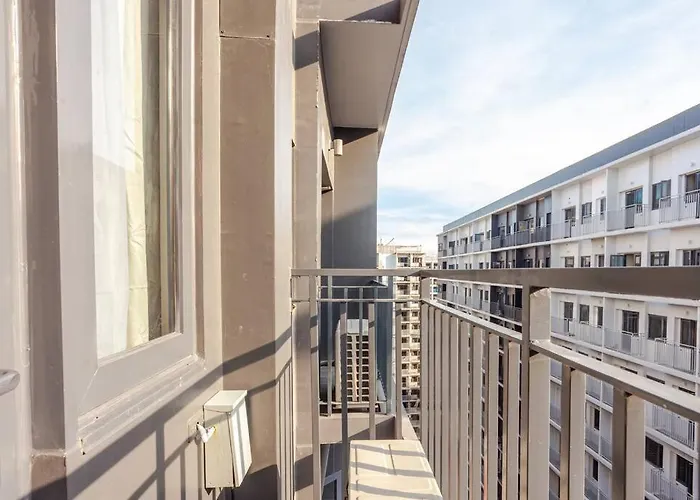 Staycation At Shore By Layandy *