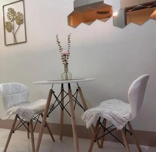 Staycation At Shore By Layandy Apartment Manila