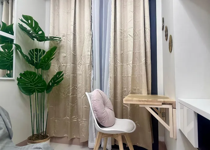 Staycation At Shore By Layandy Manila