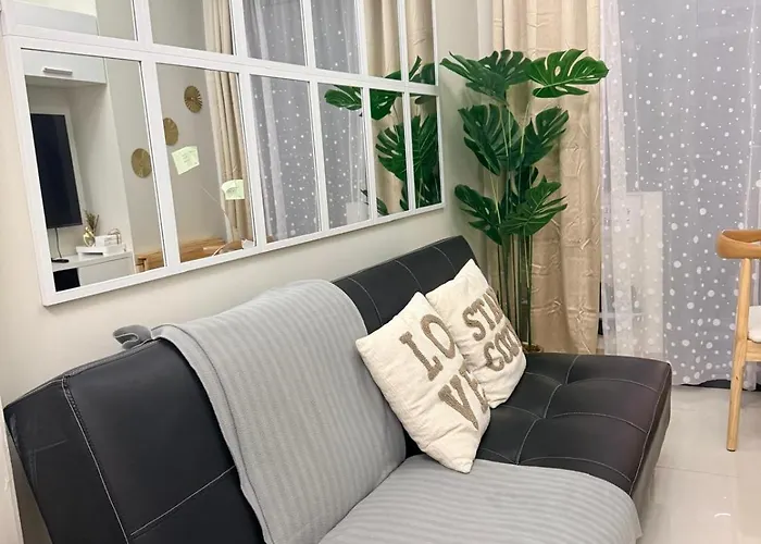 Staycation At Shore By Layandy Apartment Manila